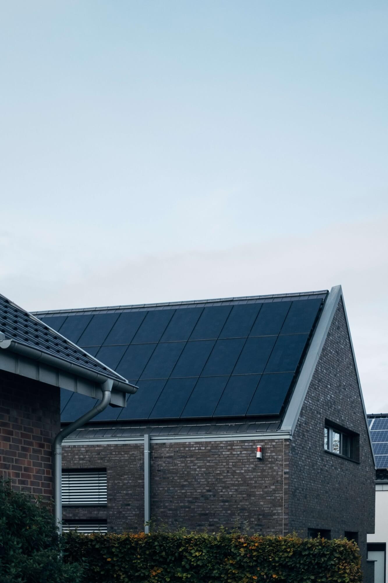Investiční plán fotovoltaické elektrárny pro bytový dům